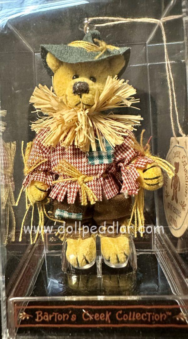 Wizard of Oz Scarecrow by Janet Wilson 3.5" Presented in a Plexiglass Display Case - Image 2