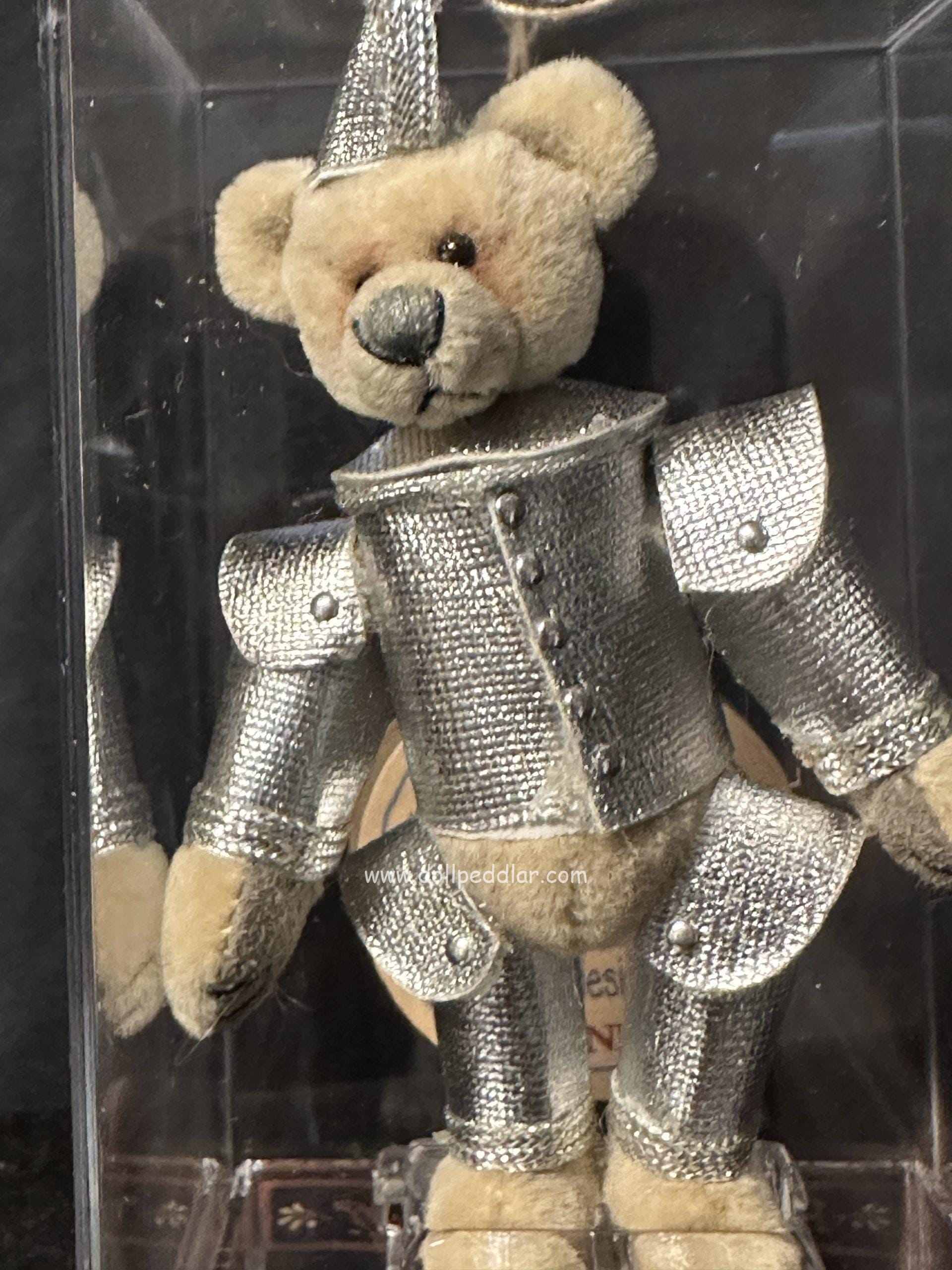 Wizard of Oz Tin Woodsman Bear by Janet Wilson 4" Presented in a Plexiglass Display Case - Image 2