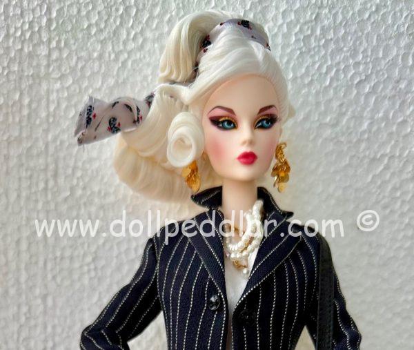 19791 BMR Pinstripe Power Barbie Giftset - Image 2
