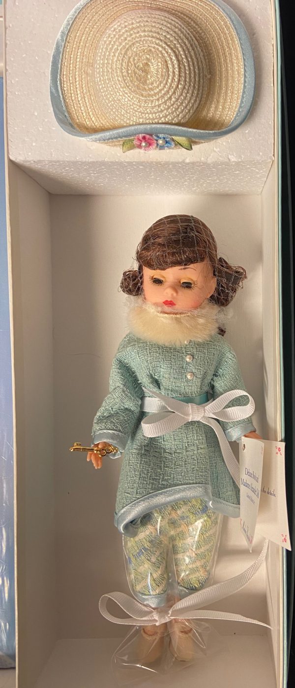 Madame Alexander An American Legend Giftset (Doll & Book) #12510 - Image 5