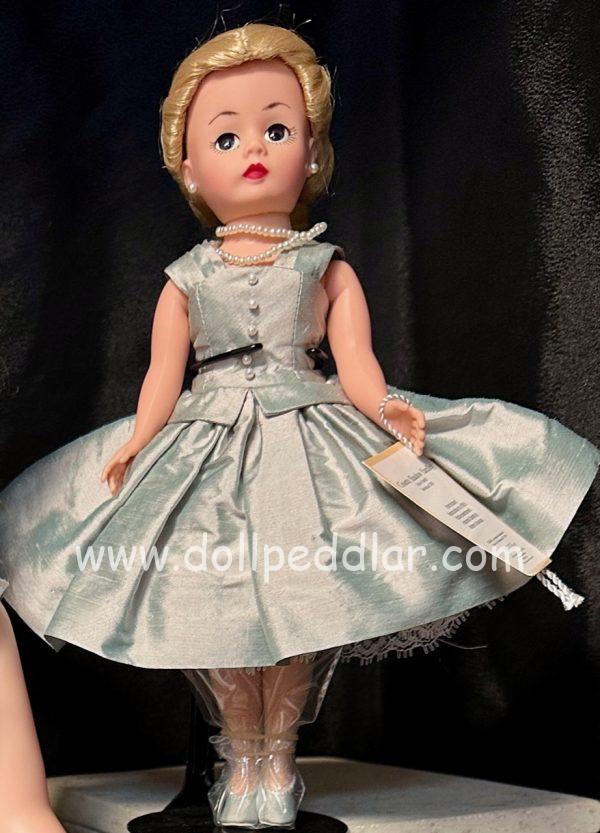 First in Series.   #1 Yardley Cissy 21" - NRFB in Shipper - Image 3