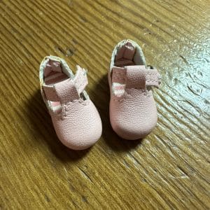 Leather T-Strap Shoes (Light Pink) 25mm