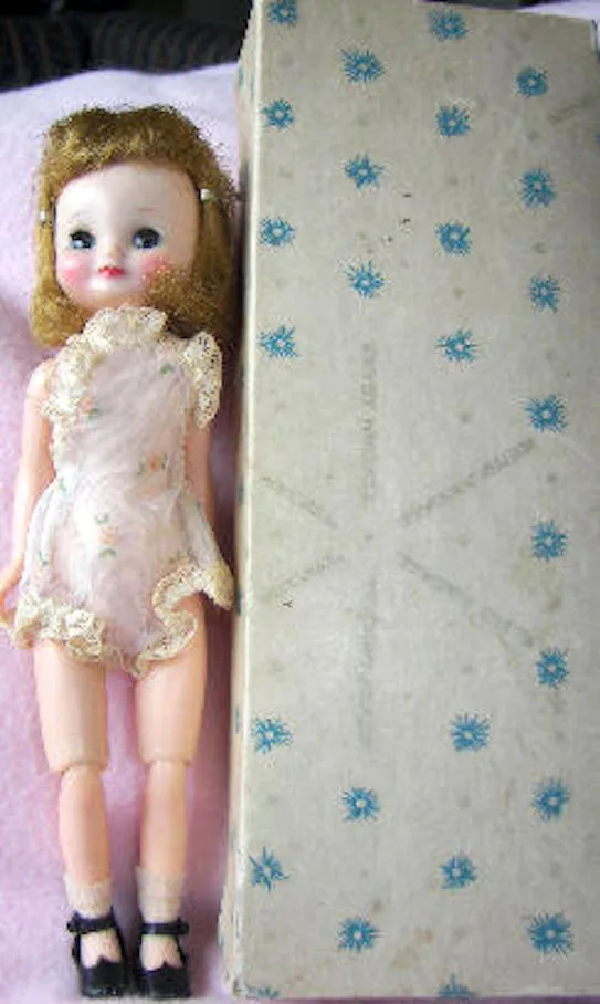 Vintage Tiny Betsy McCall – MIB Very High Color, dark rose lip