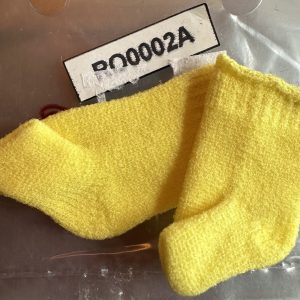 RO0002A   Yellow Socks for Small Dolls