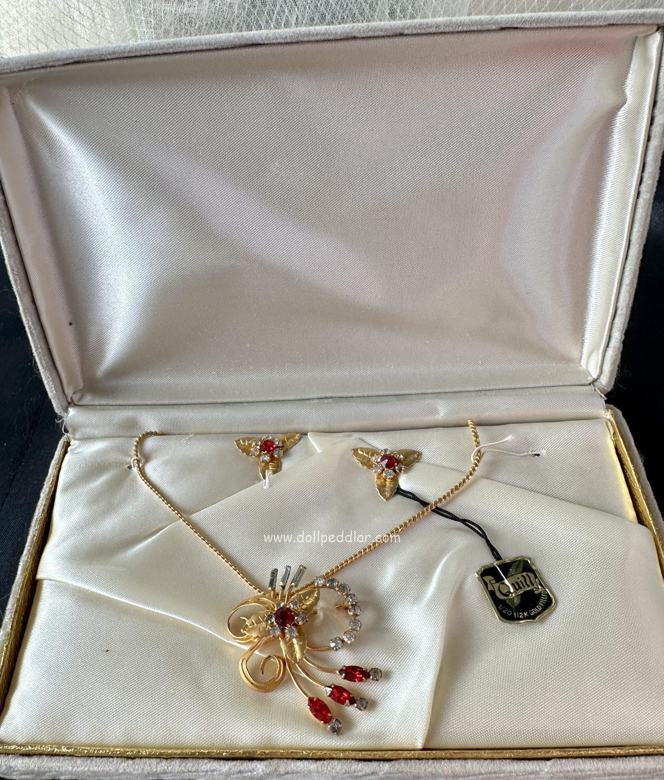 "Arke" Vintage Tru-Kay Box Set, Crystal and Red Rhinestones Butterfly Design in Original Faux Velvet Case - Image 4