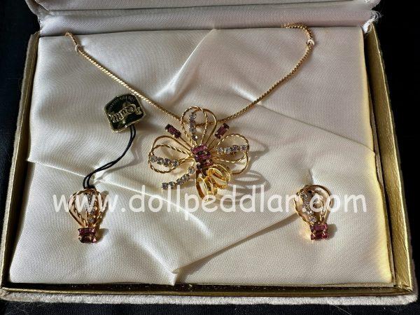 "Iris" Vintage Tru-Kay Box Set, Crystal and Pink Rhinestones Butterfly Design in Original Faux Velvet Case - Image 5