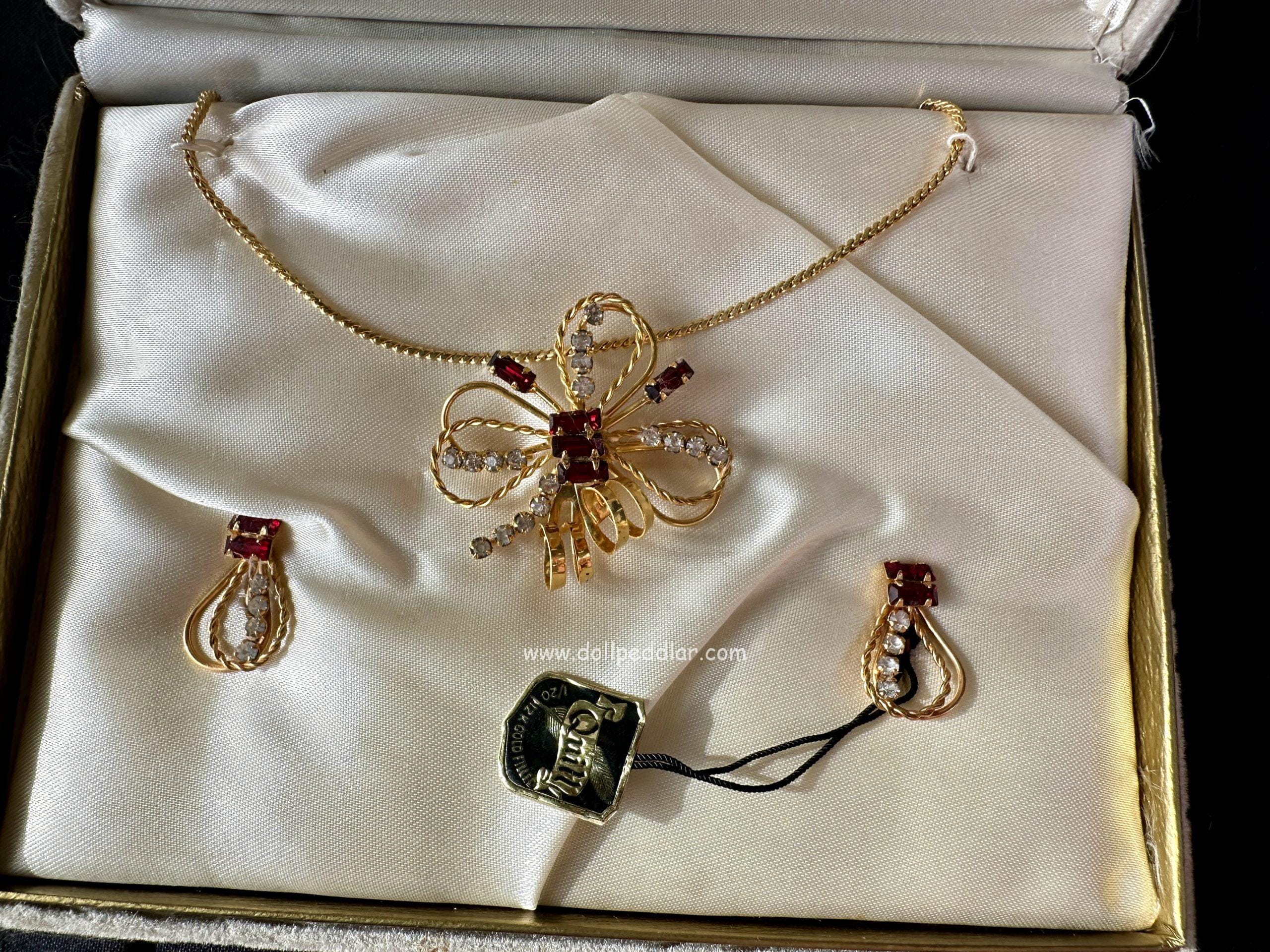 "Arke" Vintage Tru-Kay Box Set, Crystal and Red Rhinestones Butterfly Design in Original Faux Velvet Case - Image 5
