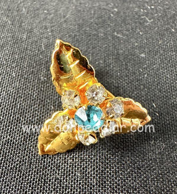 "Athena" Vintage Tru-Kay Box Set, Crystal and Aqua Rhinestones in Faux Velvet box - Image 4
