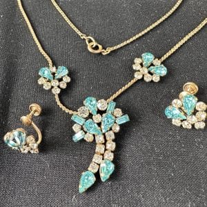 “Hera” Vintage Tru-Kay Jewelry Set, Crystal and Aqua Rhinestones in Faux Velvet Case