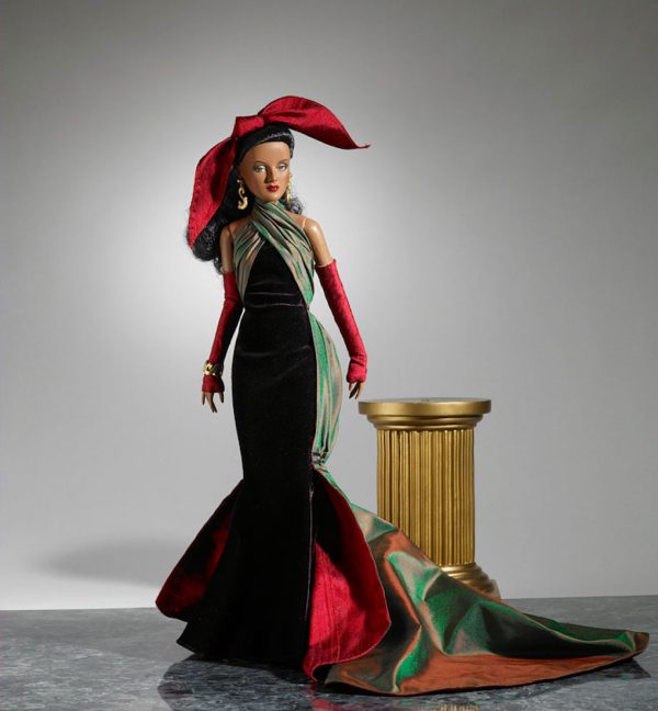Robert Tonner Antoinette Emphatic 16" Retired Doll NRFB in Shipper - Image 3