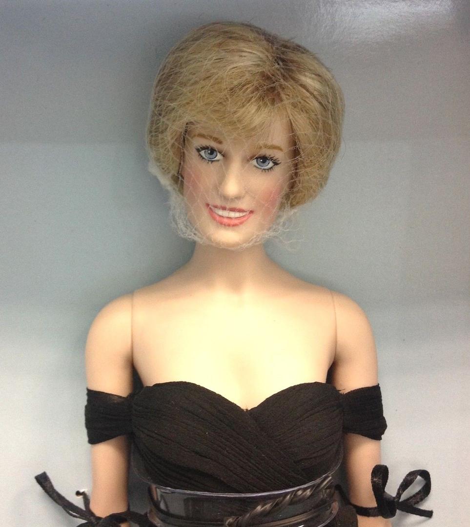 Princess Diana  Princess of Glamour (Revenge Dress)  Doll Peddlar