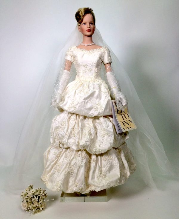 American Model Felicity Bride 19" LE500 NRFB - Image 2
