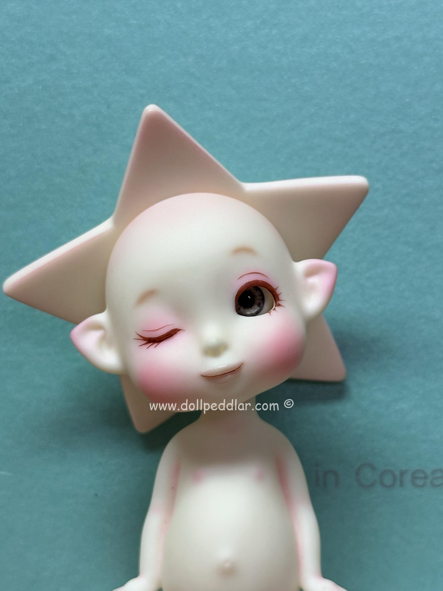 Peak's Woods Fairy of March & Stars Shooting Star 8cm - Image 2