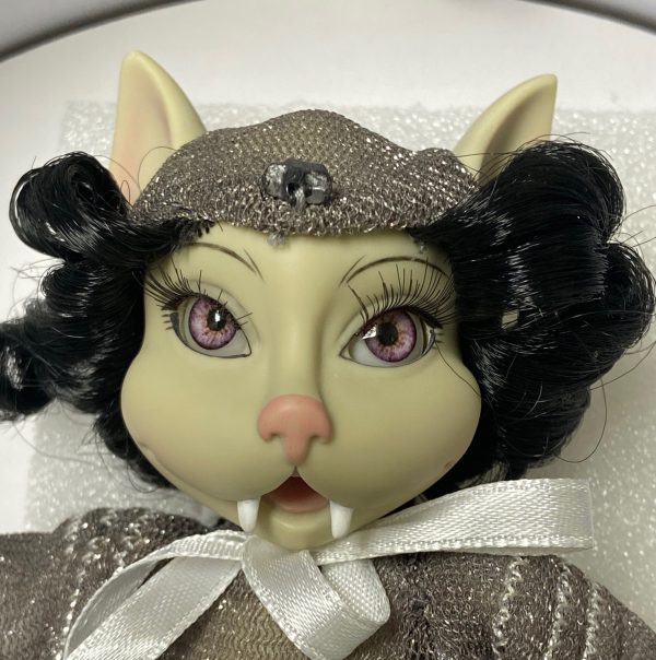 Evangeline Ghastly Bella 5" (Resin) Mint in Box - Image 2