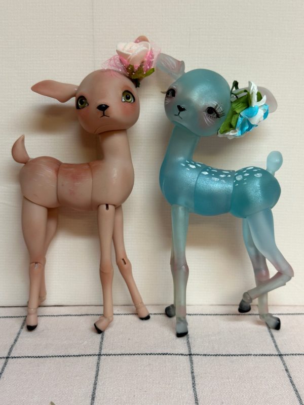Nympheas Fanny Strawberry Tan resin one of a kind handpainted by K6 - Image 2