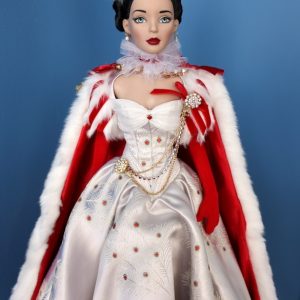 2015 Wilde Con Royal Miette “MIETTE LAFLEUR” w/Robe 16″ LE150