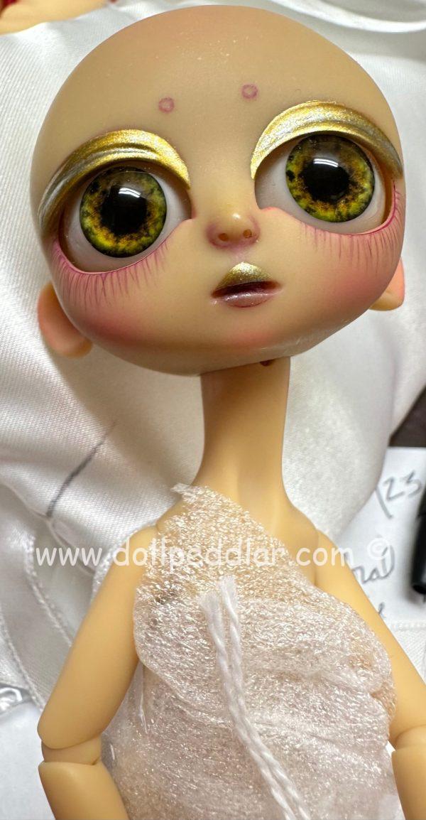 Circus Kane OOAK Sonya Baby Lemur painted by Nefer Cocoa Latte Resin 18cm/7" - Image 3