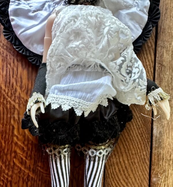 Re-Imagination Halloween Con Stacked Deck Hearts 16" OUTFIT ONLY - Image 10