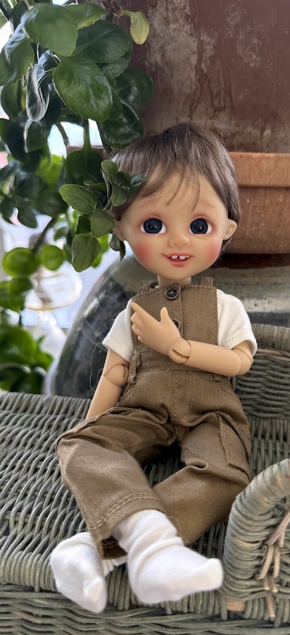 Nikki Britt new sculpt for Modern Doll Collectors Convention Exclusive 10" Liam - Image 6