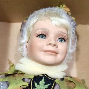 Linda Steele’s Ekerhohlt Keeper of the Forest 13″ Never Removed from Box