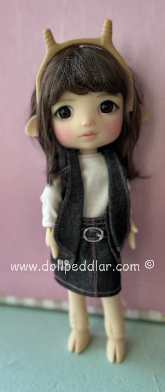 Tuula Luulikki Deer anthro bjd Tan resin, 30cm, 10" - Image 3