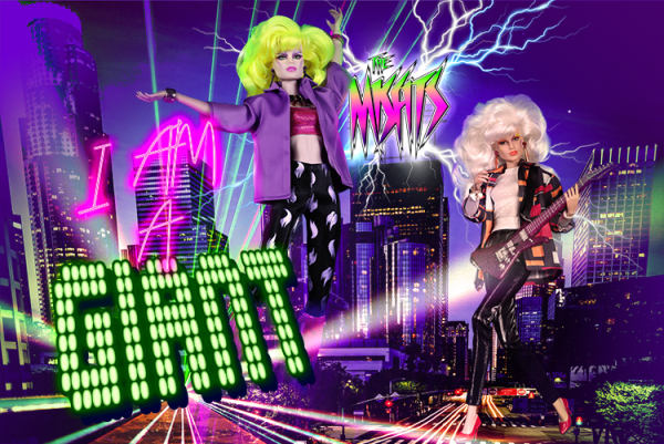 JEM and the Holograms I Am A Giant Pizzazz & Roxy Gift Set - Image 2