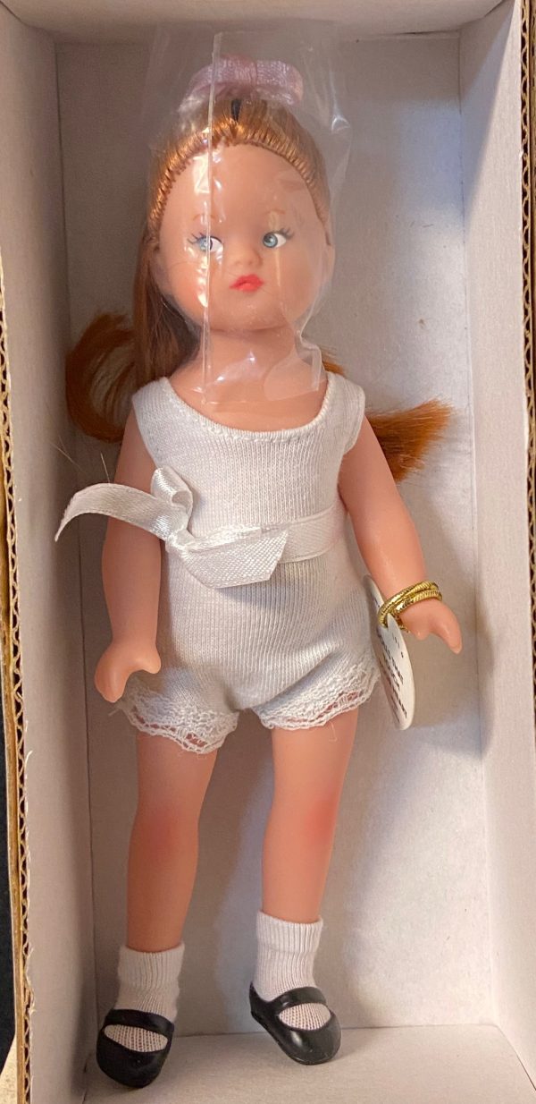 2007 Tonner Collector's Club Wee Patsy Basic Redhead 5" - Image 2
