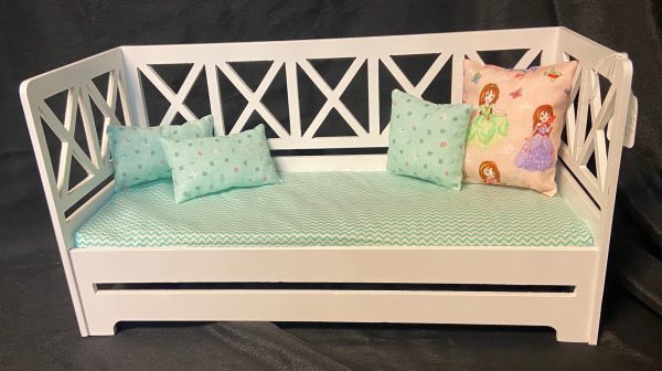 Furniture: White Sofa/Day Bed (For Up to 18" Dolls)