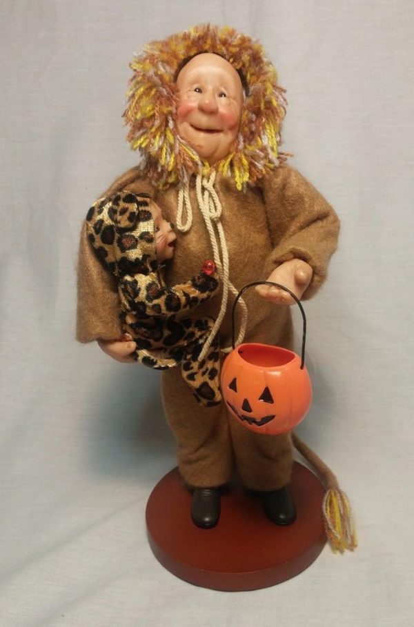 Annie Wahl's Chester's First Halloween Nana's Family