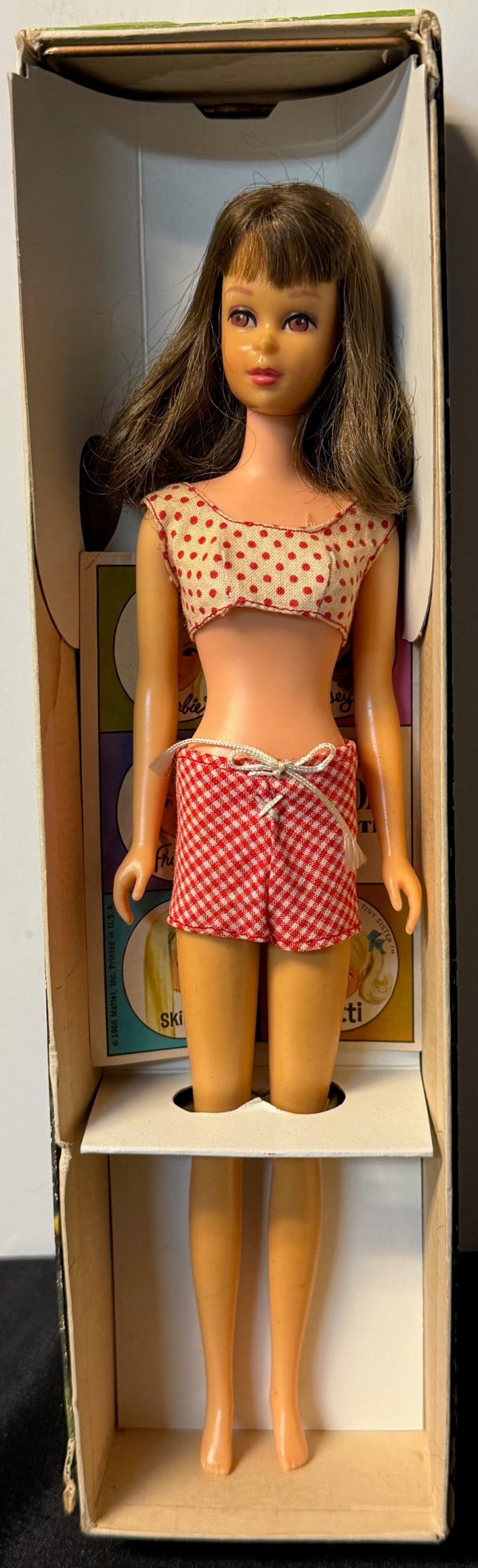 #1140 Vintage Francie Straight Leg Brunette MIB
