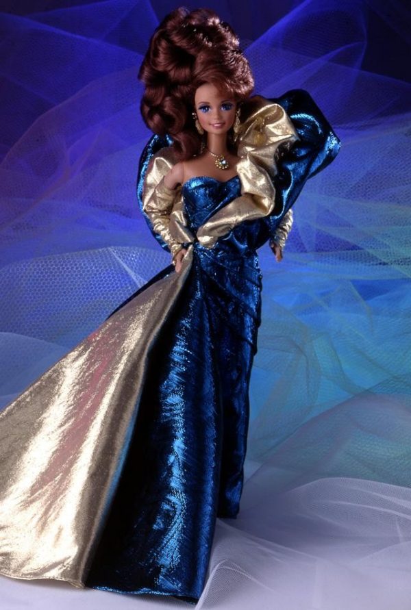 01521 Classique Collection Benefit Ball Barbie