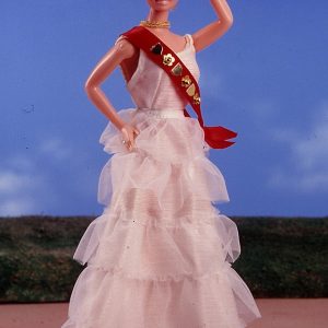 01601 Royal U.K. Barbie