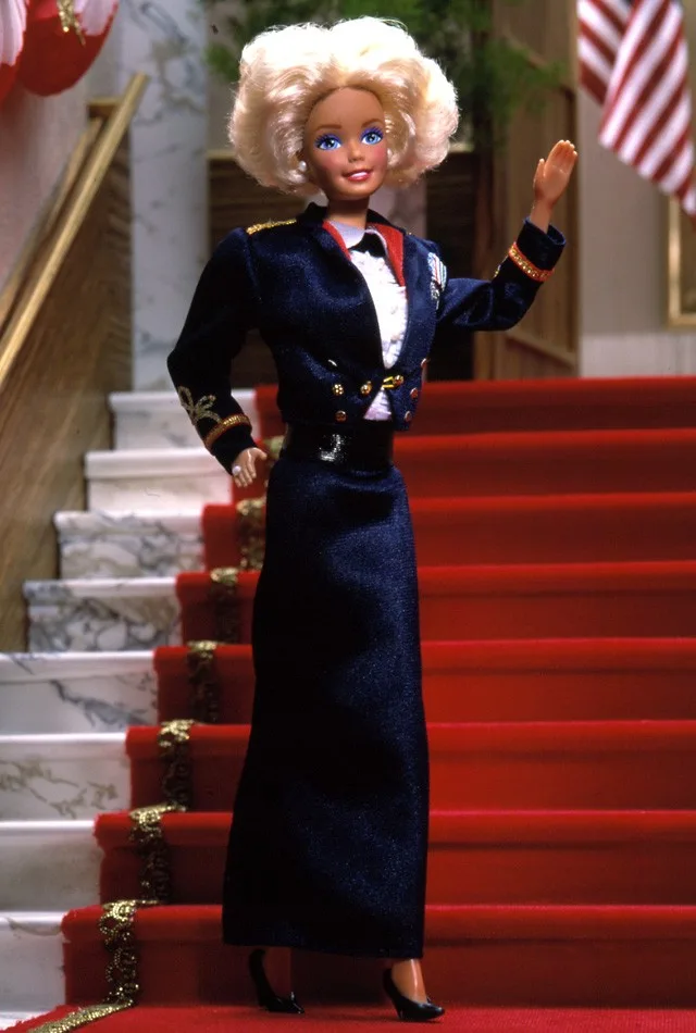 50825 Hollywood Cast Party Barbie – Doll Peddlar