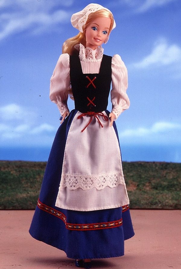 04032 Swedish Barbie (1st Edition)