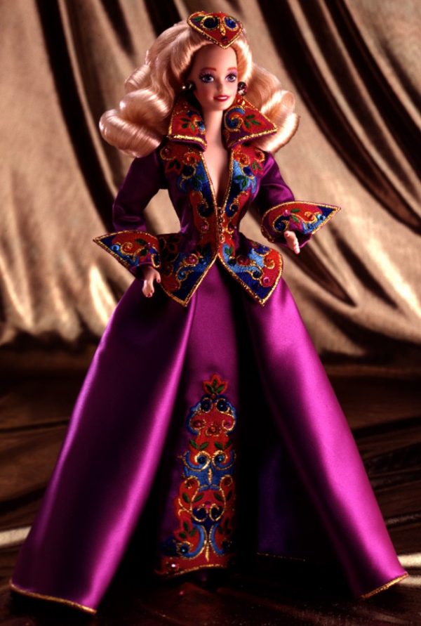 10950 Royal Splendor Barbie (Porcelain)