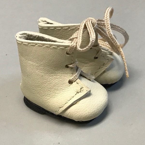 30mm Leather Lace-Up Boots (Beige)