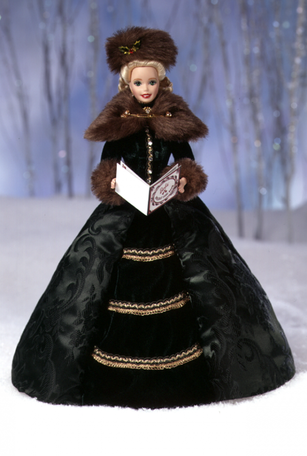 15760 Holiday Caroler Barbie (Porcelain)