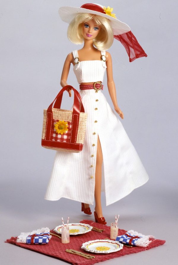 16077 Picnic Perfect Barbie Fashion