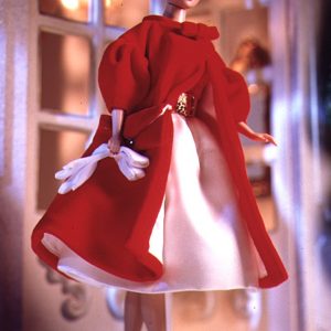 18449 Silken Flame Barbie (Blonde)