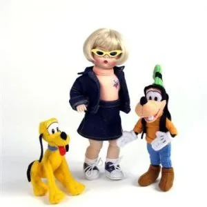 Wendy Loves Goofy and Pluto 8″ #39565