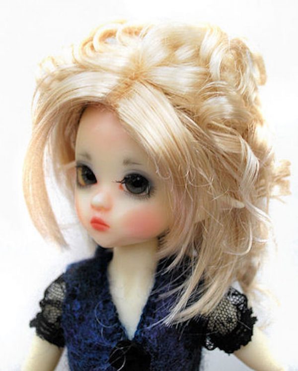 Bianca Wig (Light Peach Blonde) Size 5-6