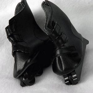 Black Roller Blades (InLine Skates) 18″