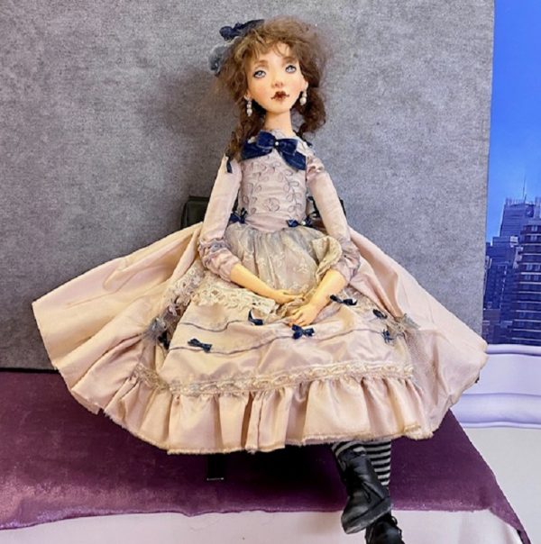 AlinaAlyona Avelina 18"  One of a Kind