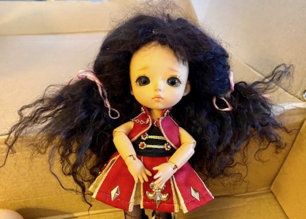 Fwigs Tibetan Lamb Mohair Wig - Black w/Pink Ribbons 6/5-6