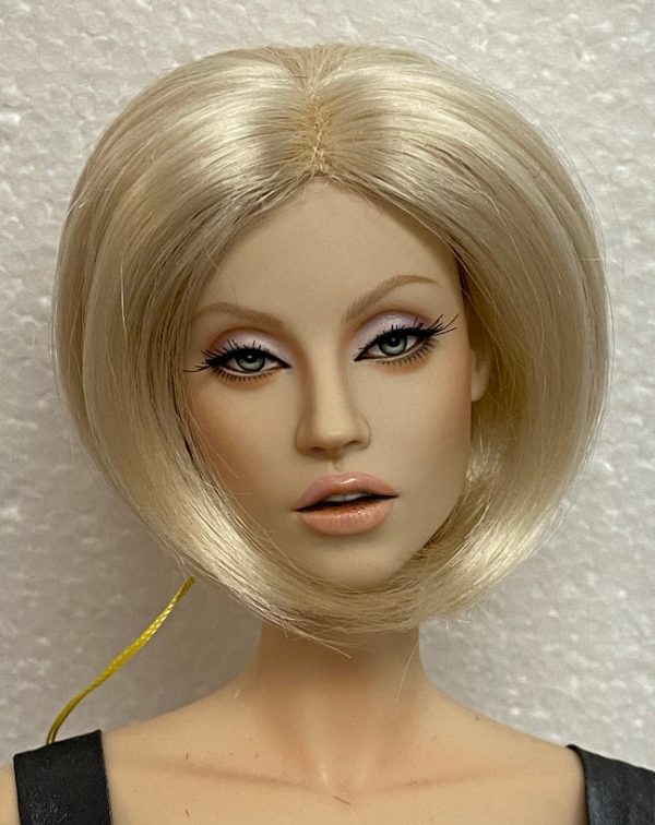 Alexis Wig (Bleach Honey Blonde) Size 4-5
