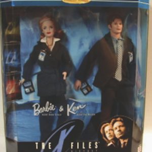 19630 Barbie and Ken The X-Files Giftset (RECALLED)