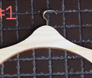 BJD Clothes Hanger #1 (1/6 or Yo-SD)
