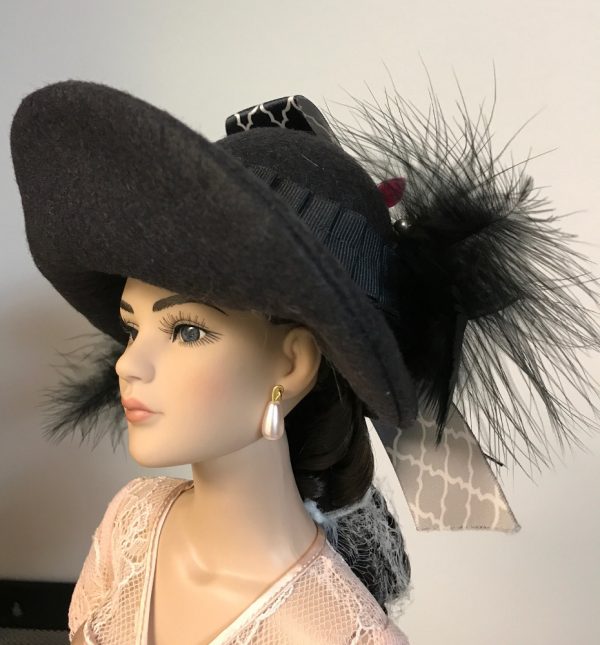 Black Felt Hat with Feathers/Ribbons (Fits 20" to 22" Dolls)