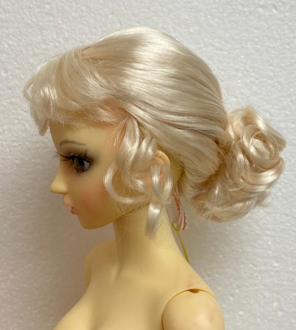 Clarissa Wig (Bleach Blonde) Size 7-8