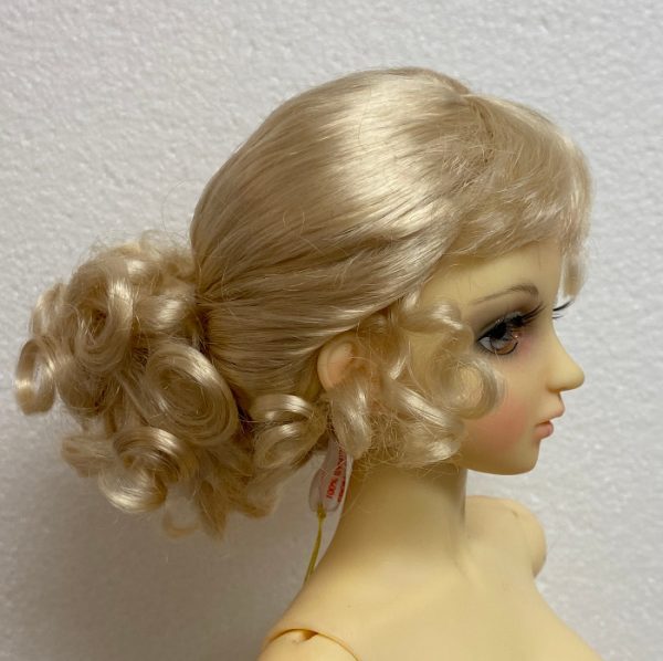 Clarissa Wig (Honey Blonde) Size 12-13